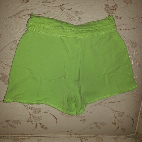 Green too and bottom set - Picture 5 of 5